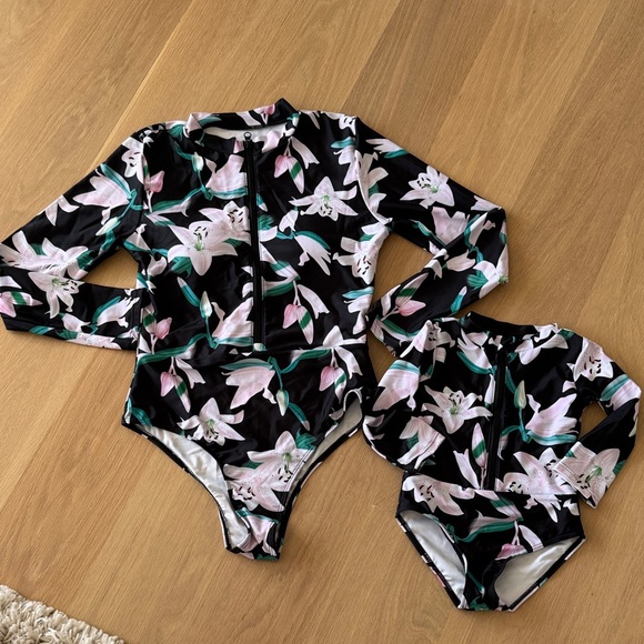 Mommy & Me Matching  Swimsuit Set - Picture 2 of 5